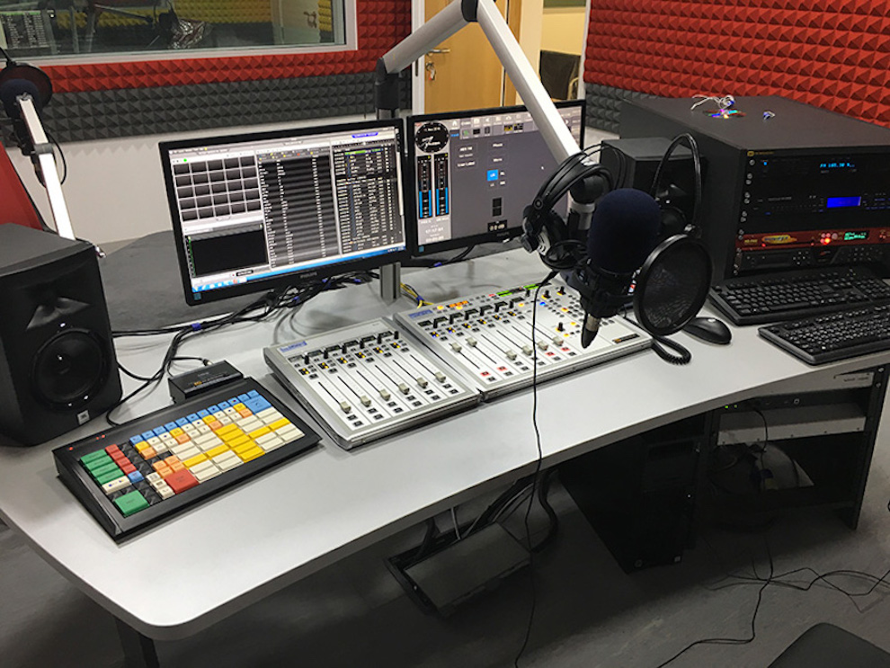 Transmisor FM audio para monitoreo - Max Center